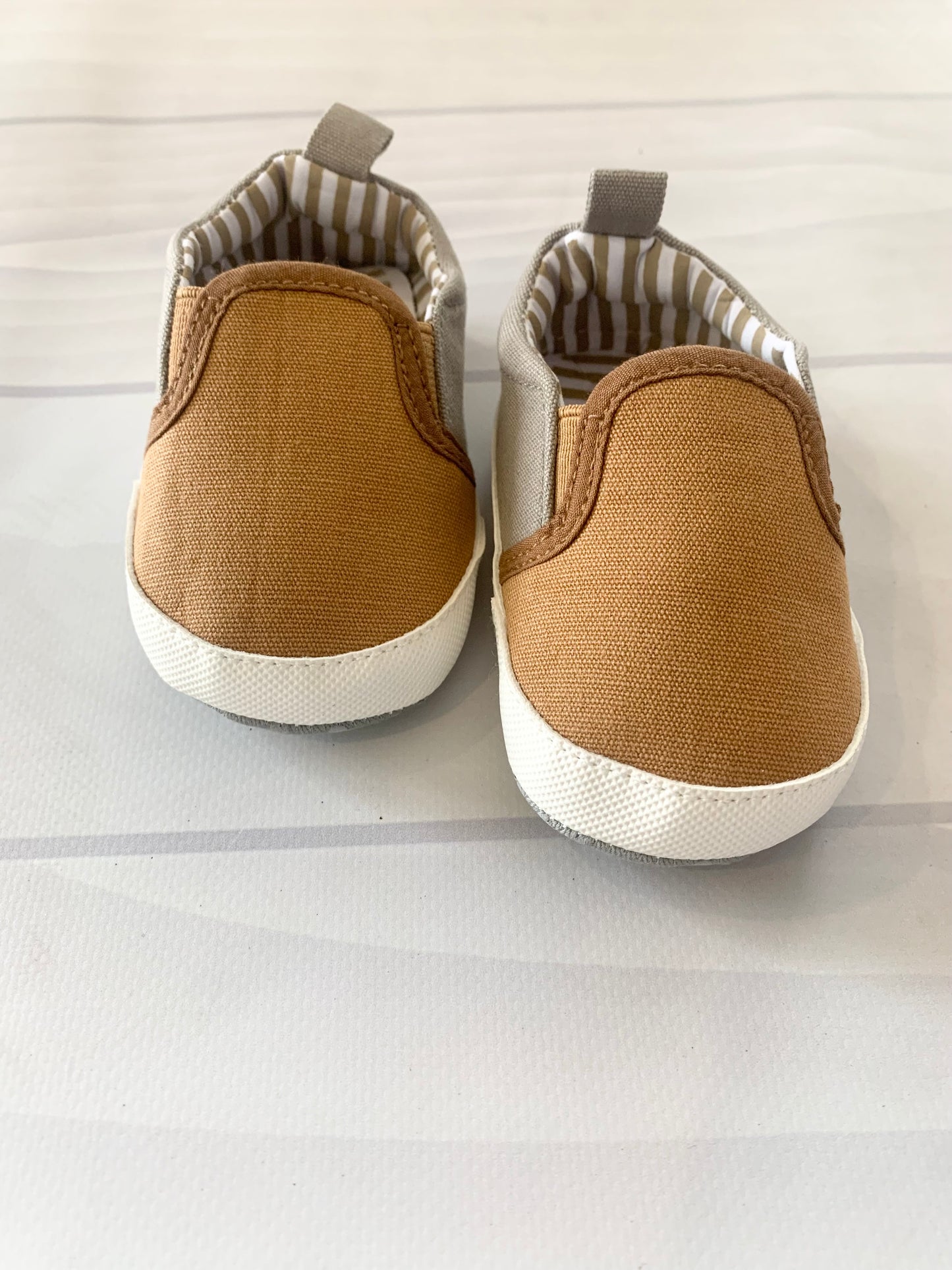 Soft Crib Shoe Brown & Gray