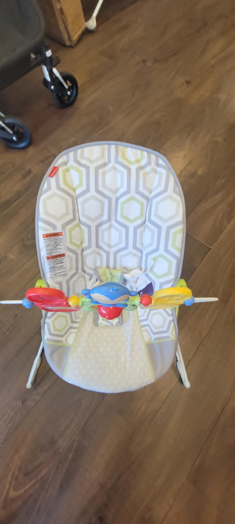 FISHER PRICE Playful  Vibrating Baby Bouncer with Toys